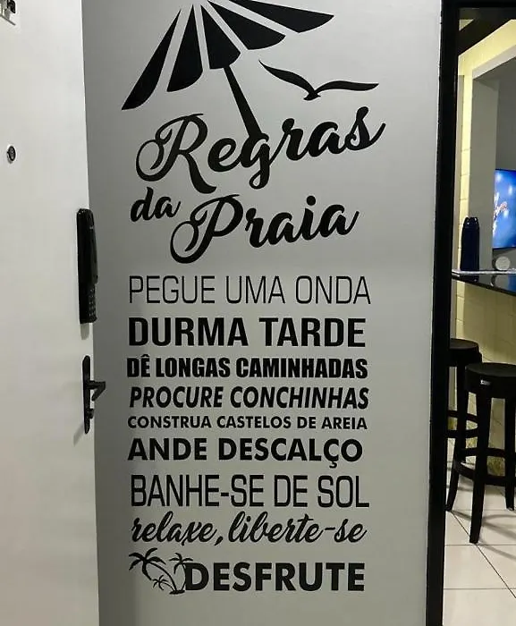Charme na Praia das Pitangueiras 2-1